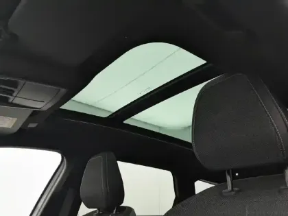 Photo 53 Peugeot 5008  Hybrid 136 e-DCS6