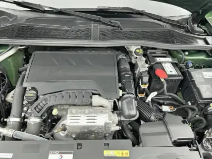 Photo 19 Peugeot 308  PureTech 130ch S&S EAT8