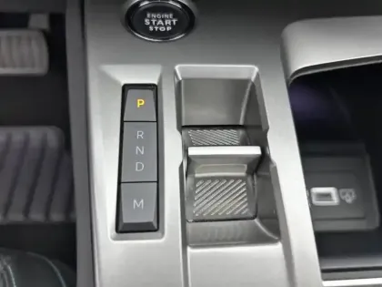 Photo 13 Peugeot 308  PureTech 130ch S&S EAT8