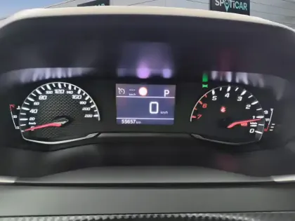 Photo 5 Peugeot 2008  PureTech 130 S&S EAT8