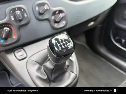 Photo 24 Fiat Panda  1.0 70 ch Hybrid BSG S/S