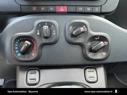 Photo 23 Fiat Panda  1.0 70 ch Hybrid BSG S/S