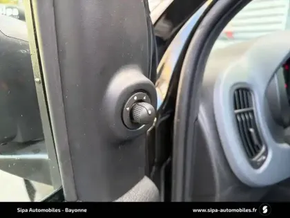 Photo 11 Fiat Panda  1.0 70 ch Hybrid BSG S/S