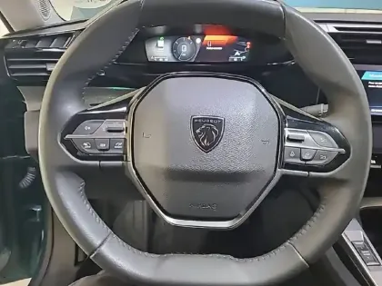 Photo 59 Peugeot 308  SW PureTech 130ch S&S BVM6