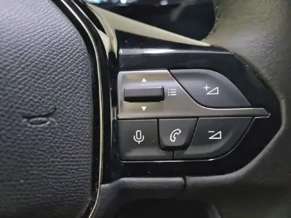 Photo 79 Peugeot 308  SW PureTech 130ch S&S BVM6