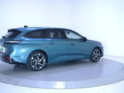 Photo 55 Peugeot 308  SW PureTech 130ch S&S BVM6