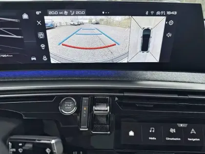 Photo 18 Peugeot 3008  Electrique 210 ch 73 kWh