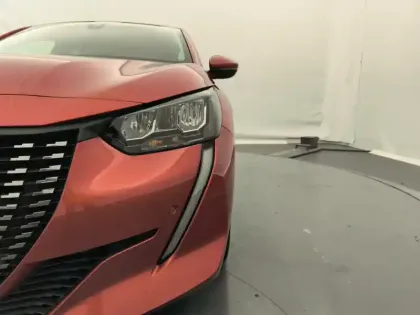 Photo 19 Peugeot 208  PureTech 100 S&S BVM6