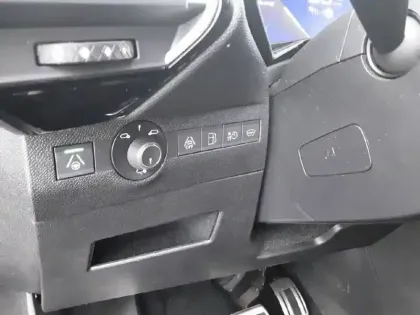 Photo 28 DS Ds 7 DS7 Crossback Hybride E-Tense 225 EAT8