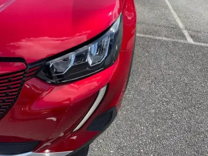 Photo 19 Peugeot 2008  Electrique 136 ch