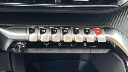 Photo 23 Peugeot 3008  BlueHDi 130ch S&S BVM6