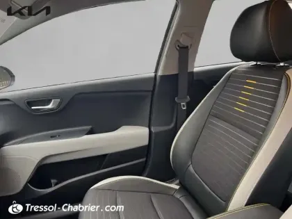 Photo 13 Kia Stonic  1.0 T-GDi 100 ch DCT7