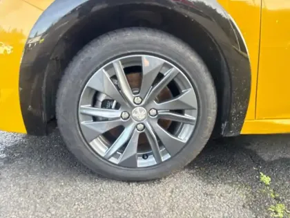 Photo 8 Peugeot 208 Gén. II Ph1 NG Style 5