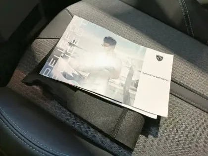 Photo 23 Peugeot 3008  Hybrid 136 e-DCS6