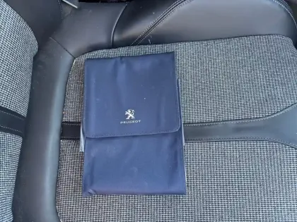 Photo 23 Peugeot 5008  1.6 BlueHDi 120ch S&S BVM6