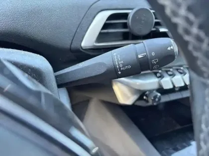 Photo 13 Peugeot 5008  1.6 BlueHDi 120ch S&S BVM6