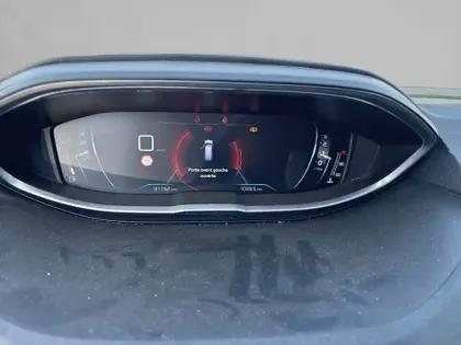 Photo 5 Peugeot 5008  1.6 BlueHDi 120ch S&S BVM6