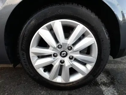 Photo 18 Renault Megane Mégane IV Berline Blue dCi 115 EDC - 21N