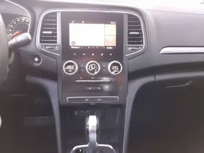 Photo 11 Renault Megane Mégane IV Berline Blue dCi 115 EDC - 21N