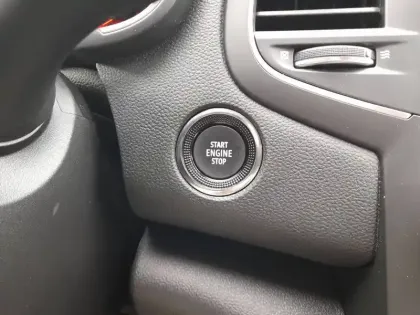 Photo 24 Renault Megane Mégane IV Berline Blue dCi 115 EDC - 21N