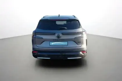 Photo 4 Renault Espace  E-Tech full hybrid 200 GSR2