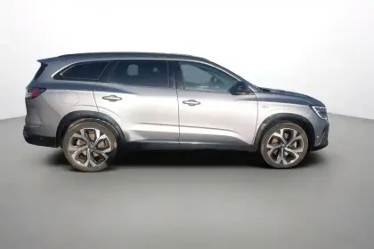 Photo 6 Renault Espace  E-Tech full hybrid 200 GSR2