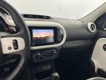 Photo 20 Renault Twingo  III SCe 65