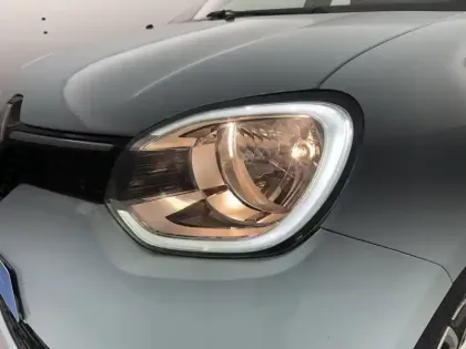 Photo 28 Renault Twingo  III SCe 65