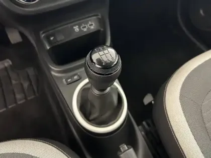 Photo 21 Renault Twingo  III SCe 65