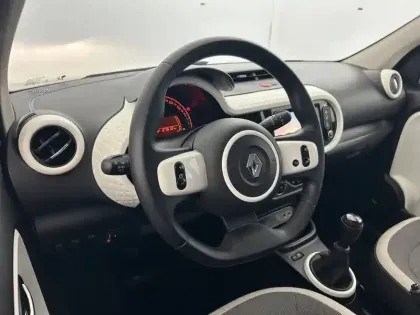 Photo 18 Renault Twingo  III SCe 65