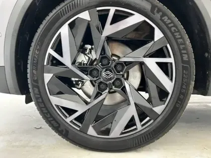 Photo 19 Renault Symbioz  E-Tech full hybrid 145