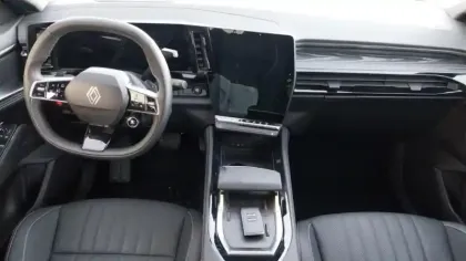 Photo 8 Renault Espace  E-Tech full hybrid 200 GSR2