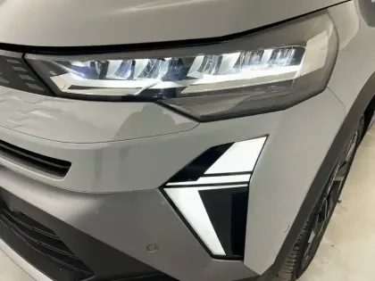 Photo 23 Renault Symbioz  E-Tech full hybrid 145