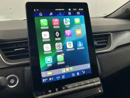 Photo 27 Renault Symbioz  E-Tech full hybrid 145