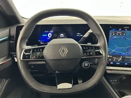 Photo 14 Renault Austral  E-Tech full hybrid 200 GSR2