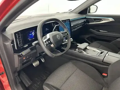 Photo 18 Renault Austral  E-Tech full hybrid 200 GSR2