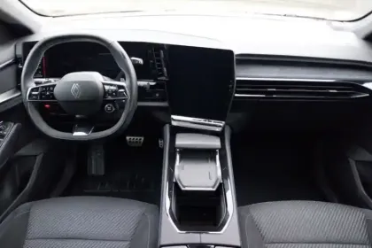 Photo 8 Renault Austral  E-Tech full hybrid 200 GSR2