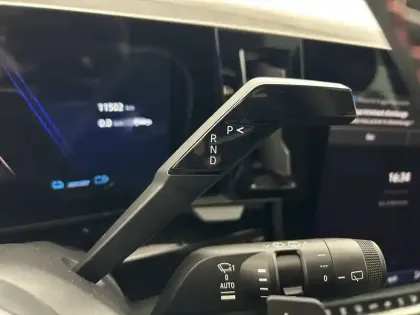 Photo 21 Renault Austral  E-Tech full hybrid 200 GSR2