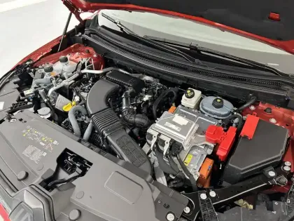 Photo 23 Renault Austral  E-Tech full hybrid 200 GSR2