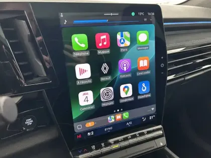 Photo 34 Renault Austral  E-Tech full hybrid 200 GSR2