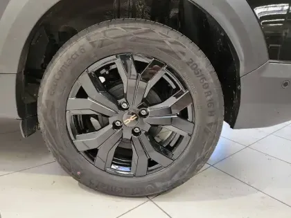 Photo 34 Dacia Jogger  Hybrid 140 7 places GSR2