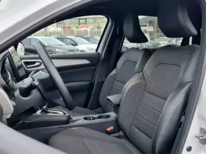 Photo 46 Renault Arkana  E-Tech full hybrid 145 GSR2