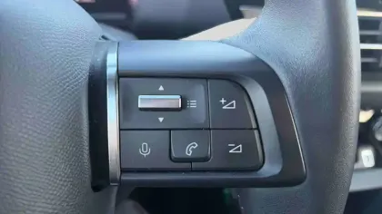 Photo 5 Citroën C4 e- 136 ch Automatique