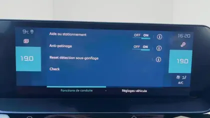 Photo 18 Citroën C4 e- 136 ch Automatique