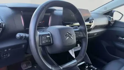 Photo 12 Citroën C4 e- 136 ch Automatique