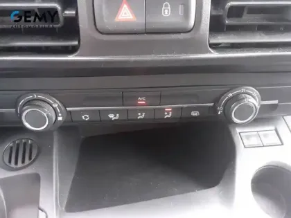 Photo 18 Peugeot Partner  FOURGON M 650 KG BLUEHDI 100 S&S BVM6