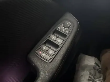 Photo 18 Renault Clio  E-Tech 140 - 21N