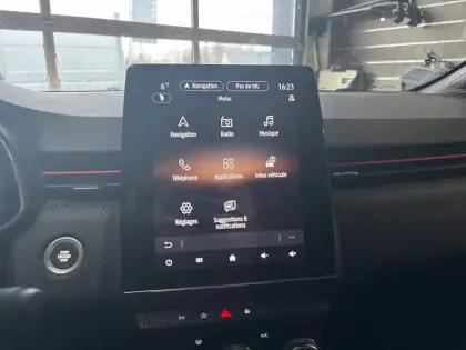 Photo 19 Renault Clio  E-Tech 140 - 21N