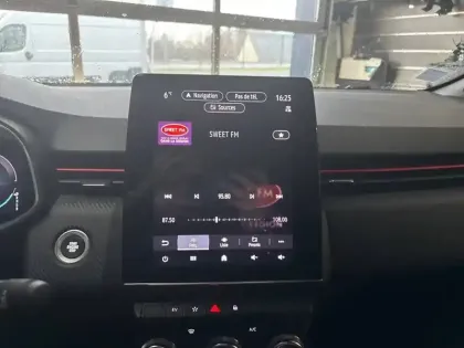 Photo 22 Renault Clio  E-Tech 140 - 21N