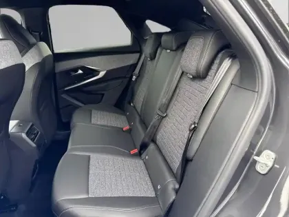 Photo 31 Peugeot 3008  Hybrid 145 e-DCS6